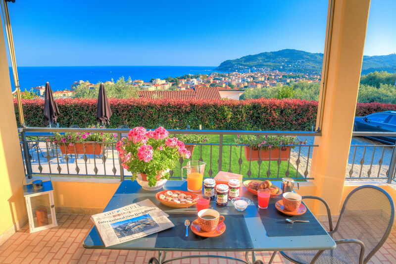 Villa Il Poggiolo Apartments - Diano Marina